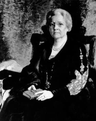 Patty Smith Hill portrait showing the educator and co-creator